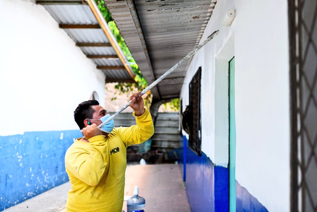 obras-publicas-realiza-mejoras-a-instalaciones-de-centro-escolar-en-ciudad-arce-la-libertad